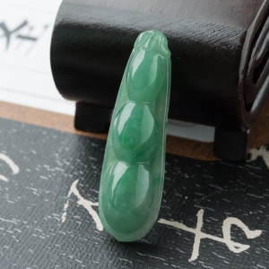 糯冰种深绿翡翠福豆吊坠