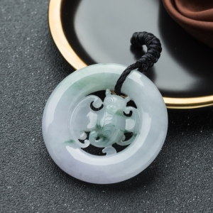 糯冰种飘花翡翠福在眼前吊坠