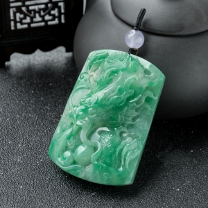 糯冰种翠绿翡翠飞龙在天吊坠