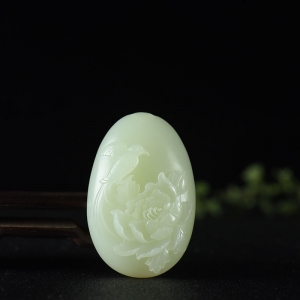 山料和田白玉花开富贵吊坠