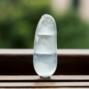 高冰种翡翠福豆吊坠