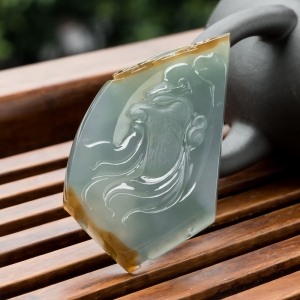 糯冰种蓝绿翡翠关公吊坠