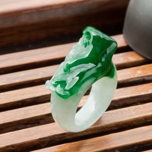 糯冰种飘翠翡翠福在眼前指环