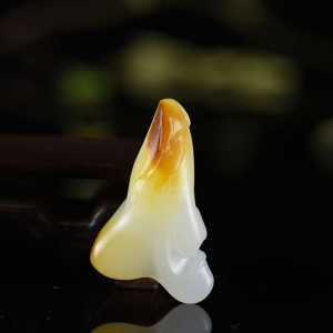 籽料和田白玉玉兰花吊坠