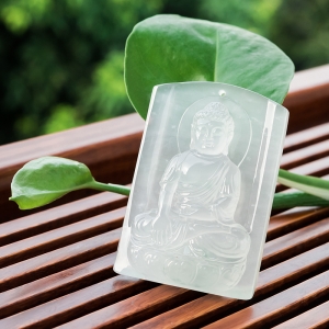 高冰种飘花翡翠大日如来吊坠