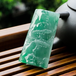 糯冰种翠绿翡翠青山远黛吊坠