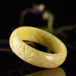54.5mm白花蜜蜜蜡平安镯