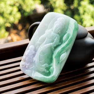 糯冰种春带彩翡翠送子观音吊坠