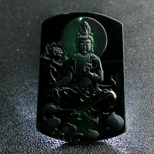 糯冰种墨翠观音吊坠