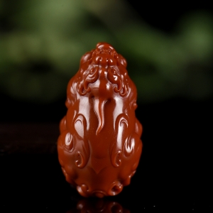 柿子红南红貔貅吊坠