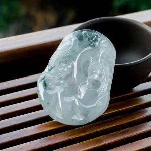 糯冰种飘花翡翠喜上眉梢吊坠