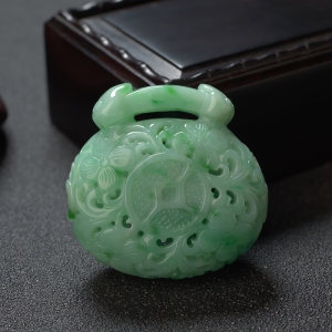 糯种飘翠翡翠福在眼前吊坠
