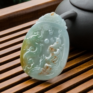 糯冰种飘黄翡翡翠龙凤呈祥吊坠