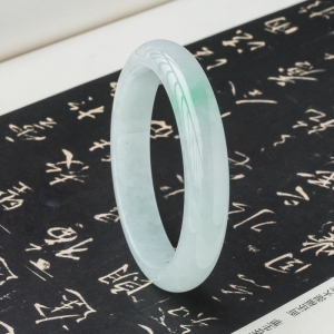 58.5mm糯冰种飘翠翡翠平安镯