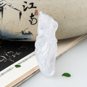 糯冰种翡翠仕女吊坠