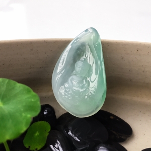 糯冰种淡晴水翡翠宝宝佛吊坠