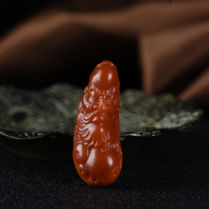 柿子红南红罗汉吊坠