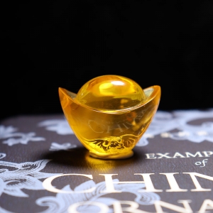 鸡油黄金绞蜜元宝吊坠