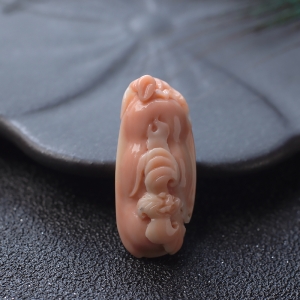MOMO珊瑚福豆吊坠