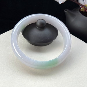 59mm糯种浅春带彩翡翠平安镯