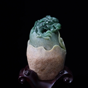 糯冰种蓝绿带皮翡翠龙腾万里摆件