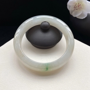 56.5mm糯冰种飘花翡翠平安镯