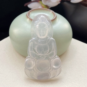 高冰种翡翠观音吊坠