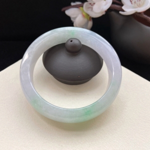 58mm糯冰种春带彩翡翠平安镯
