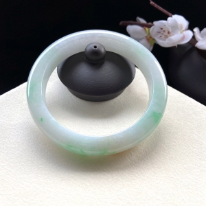 61.5mm糯种带色翡翠平安镯