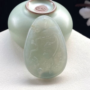 糯冰种翡翠达摩吊坠