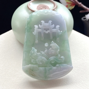 糯冰种春带彩翡翠鲤鱼跃龙门吊坠