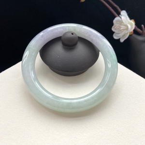 54mm糯冰种春带彩翡翠圆条镯