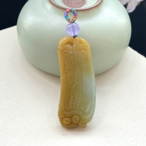 糯种黄翡芭蕉扇吊坠