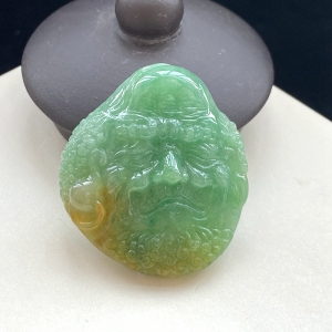 糯种黄加绿翡翠达摩吊坠