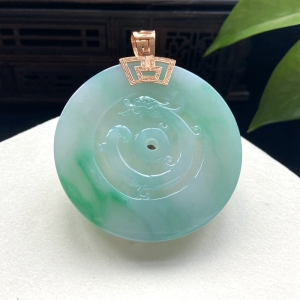 18K糯冰种浅绿翡翠仿古龙吊坠