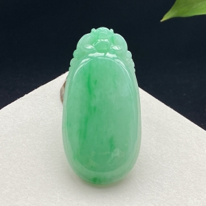糯种浅绿翡翠福在眼前吊坠