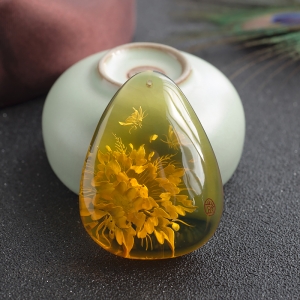 墨西哥蓝珀蝶恋花吊坠