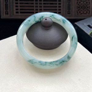 52mm糯冰种飘花翡翠平安镯