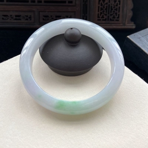 58.5mm糯种浅绿翡翠平安镯