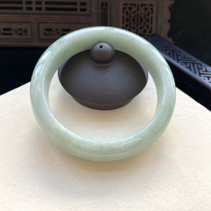 57mm糯种翡翠平安镯