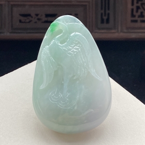 糯种飘翠翡翠一品清廉吊坠