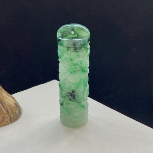 糯冰种飘花翡翠龙柱吊坠