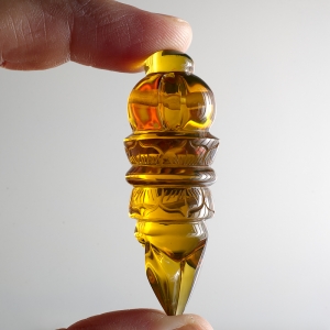 墨西哥蓝珀金刚杵吊坠