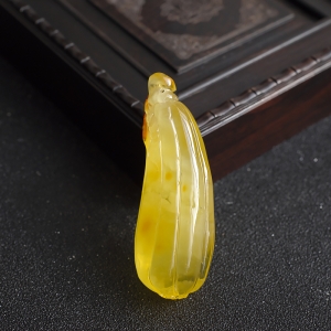 带皮鸡油黄金绞蜜福瓜吊坠