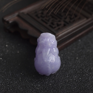 糯种紫罗兰翡翠貔貅吊坠