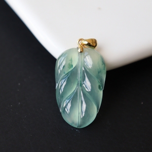 18k冰种飘花翡翠金枝玉叶吊坠
