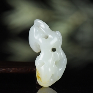 籽料和田白玉太湖石吊坠