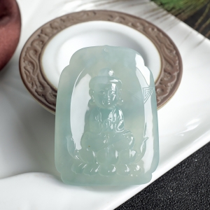 糯冰种浅绿翡翠如来佛吊坠