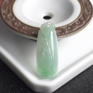 糯冰种飘翠翡翠节节高升吊坠