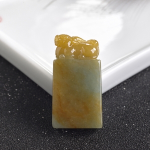 糯种俏色翡翠貔貅印章